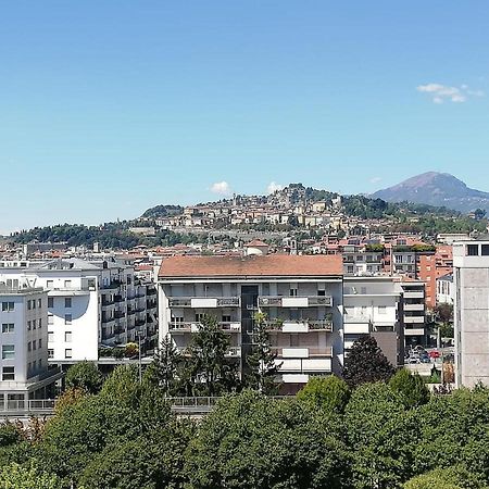 La Tua Mansarda A Bergamoヴィラ エクステリア 写真